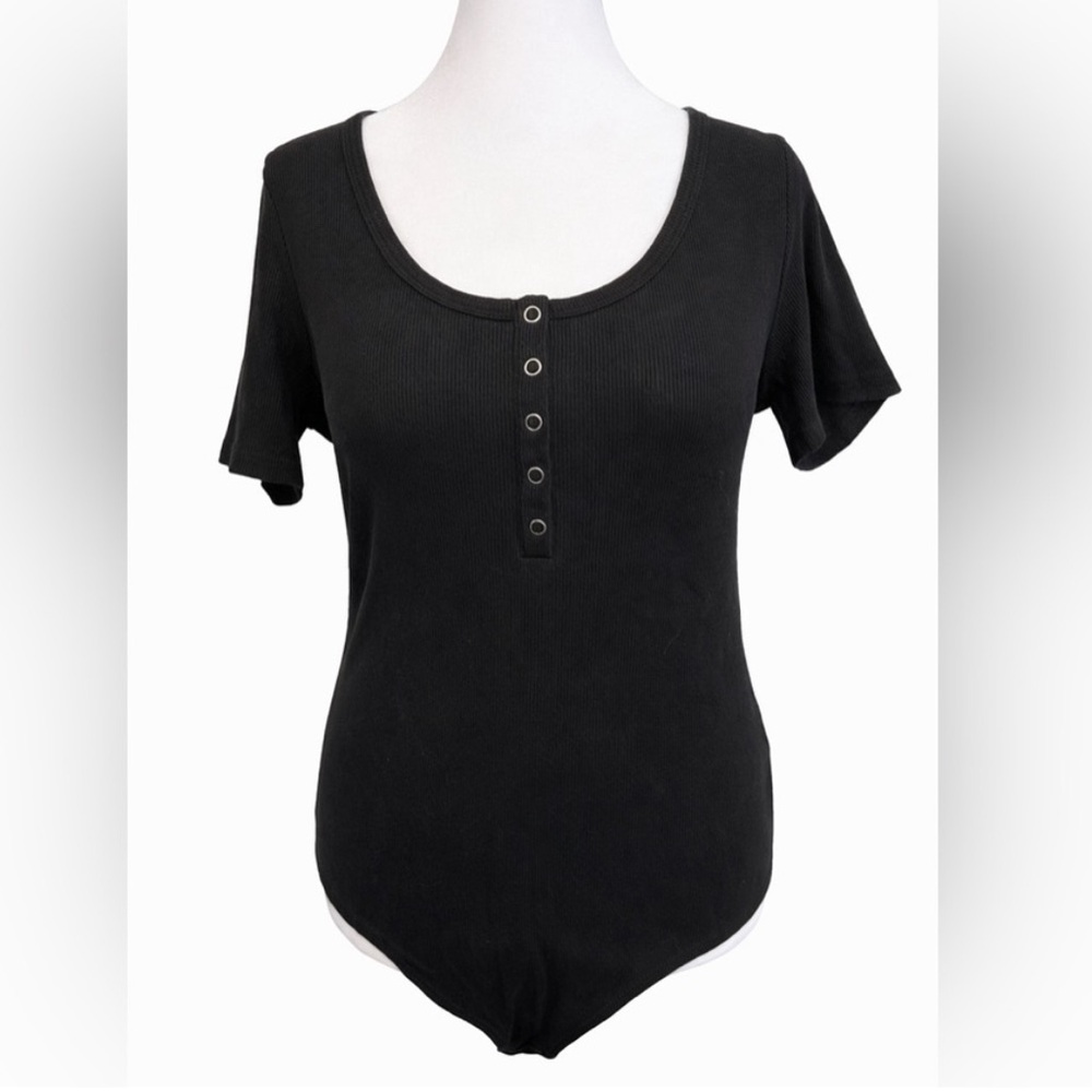 Forever 21 Black Ribbed Henley Bodysuit 1X Button Front Fitted Stretch